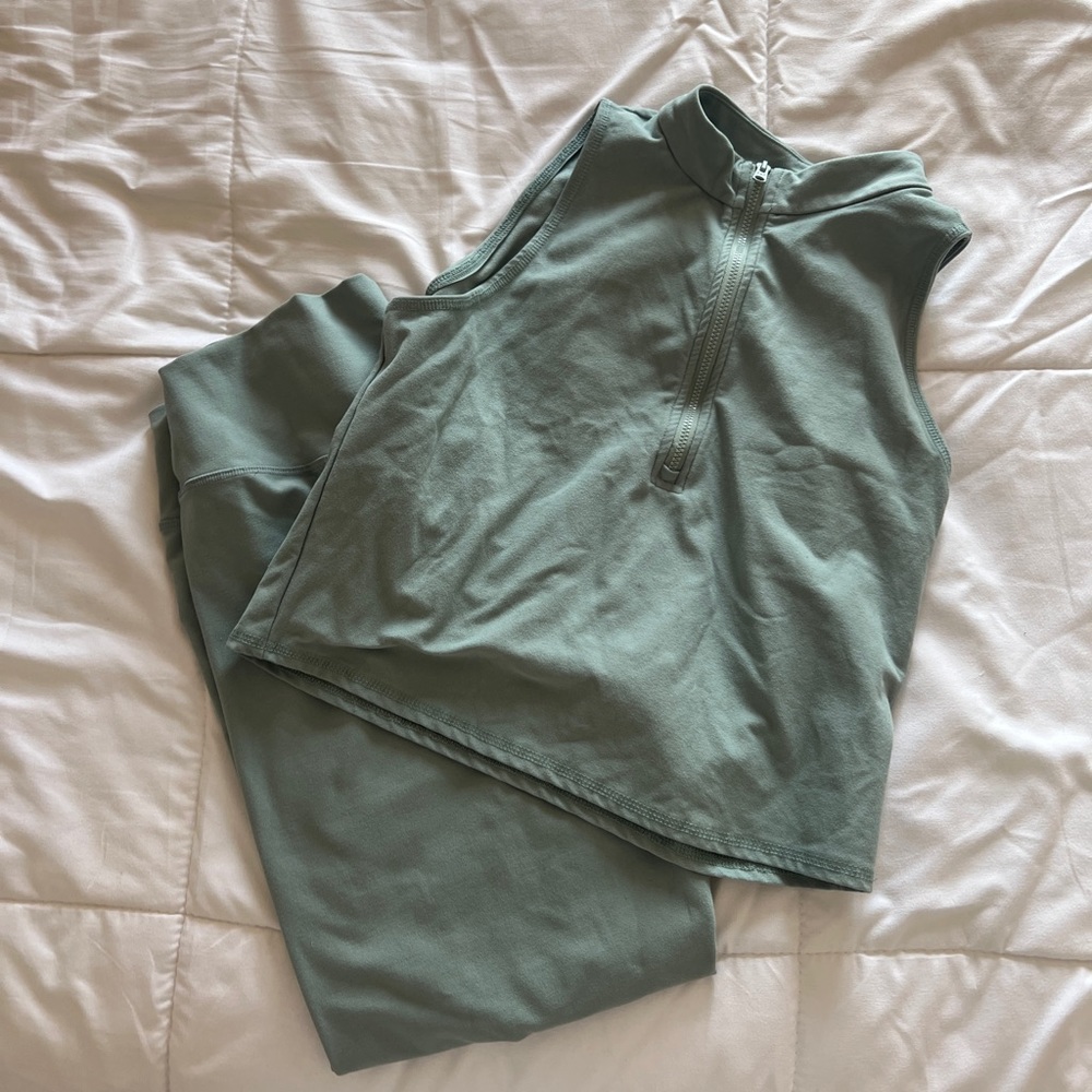 2 piece a&f workout set
